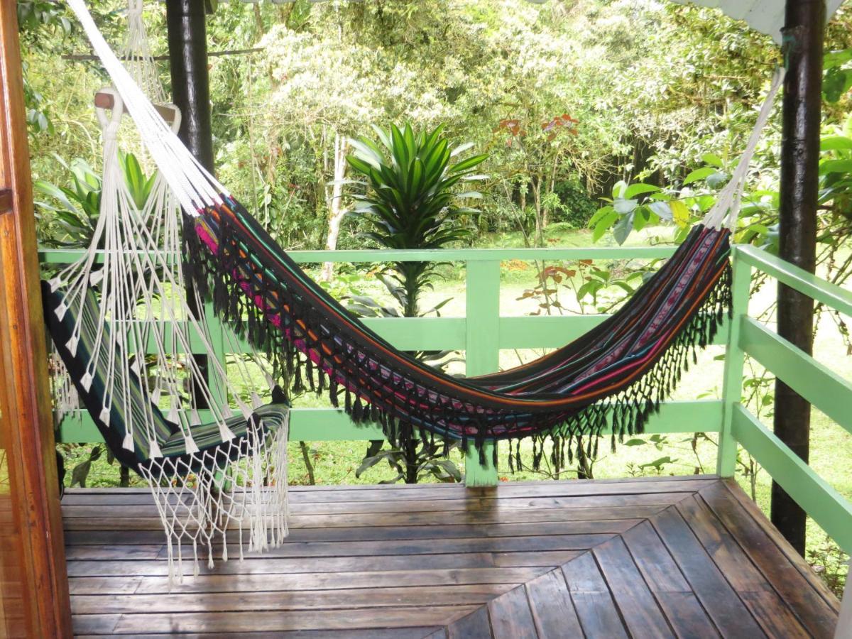 Mindo Eco Chalet Con Rio Y Cascada Exterior foto